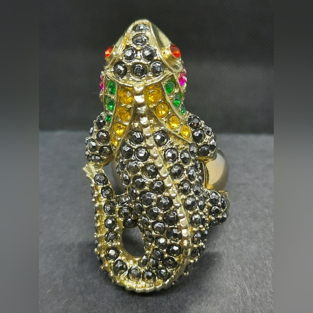 Chamomile Lizard Ring Stretchable Geico 🦎 Unique! Be the Lizard Queen